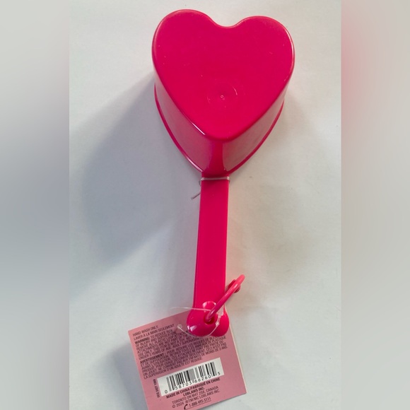 Heart Measuring Cups - Picture 2 of 2